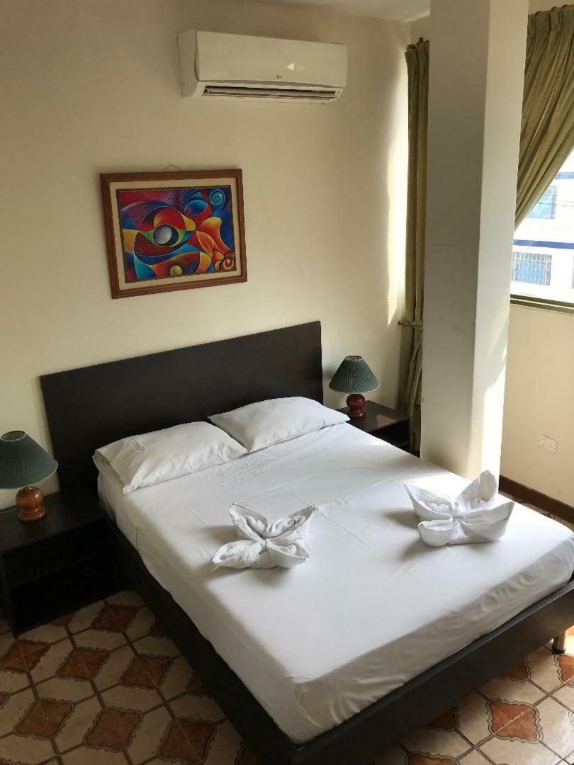 Hotel San Nicolas Plaza Melgar Oda fotoğraf